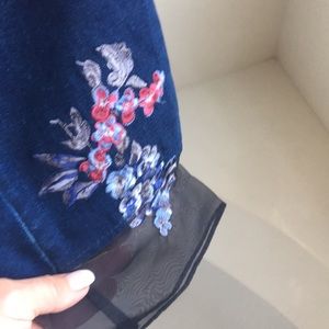 WHBM Straight Crop Jeans as 0